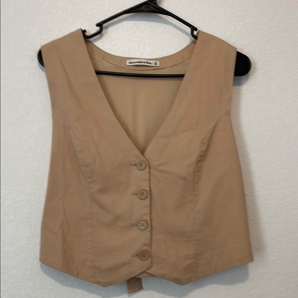 Abercrombie & Fitch Tan Sleeveless Fitted Blouse